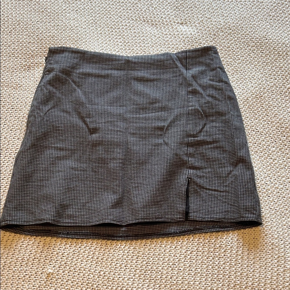 Old Navy Black and White Mini Skirt